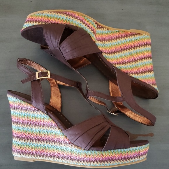 Rampage "Bridgette" Wedge - Picture 3 of 5